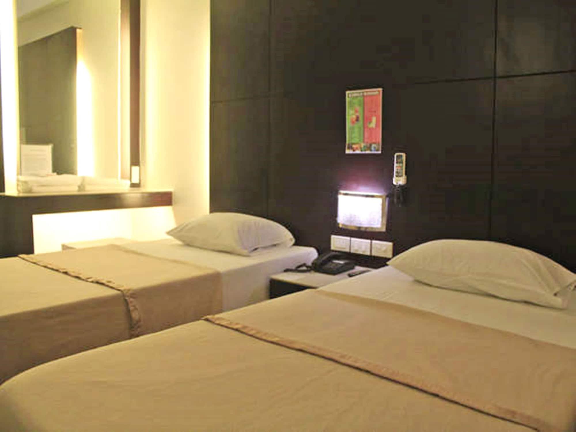 קואזון סיטי Vista Hotel Cubao מראה חיצוני תמונה