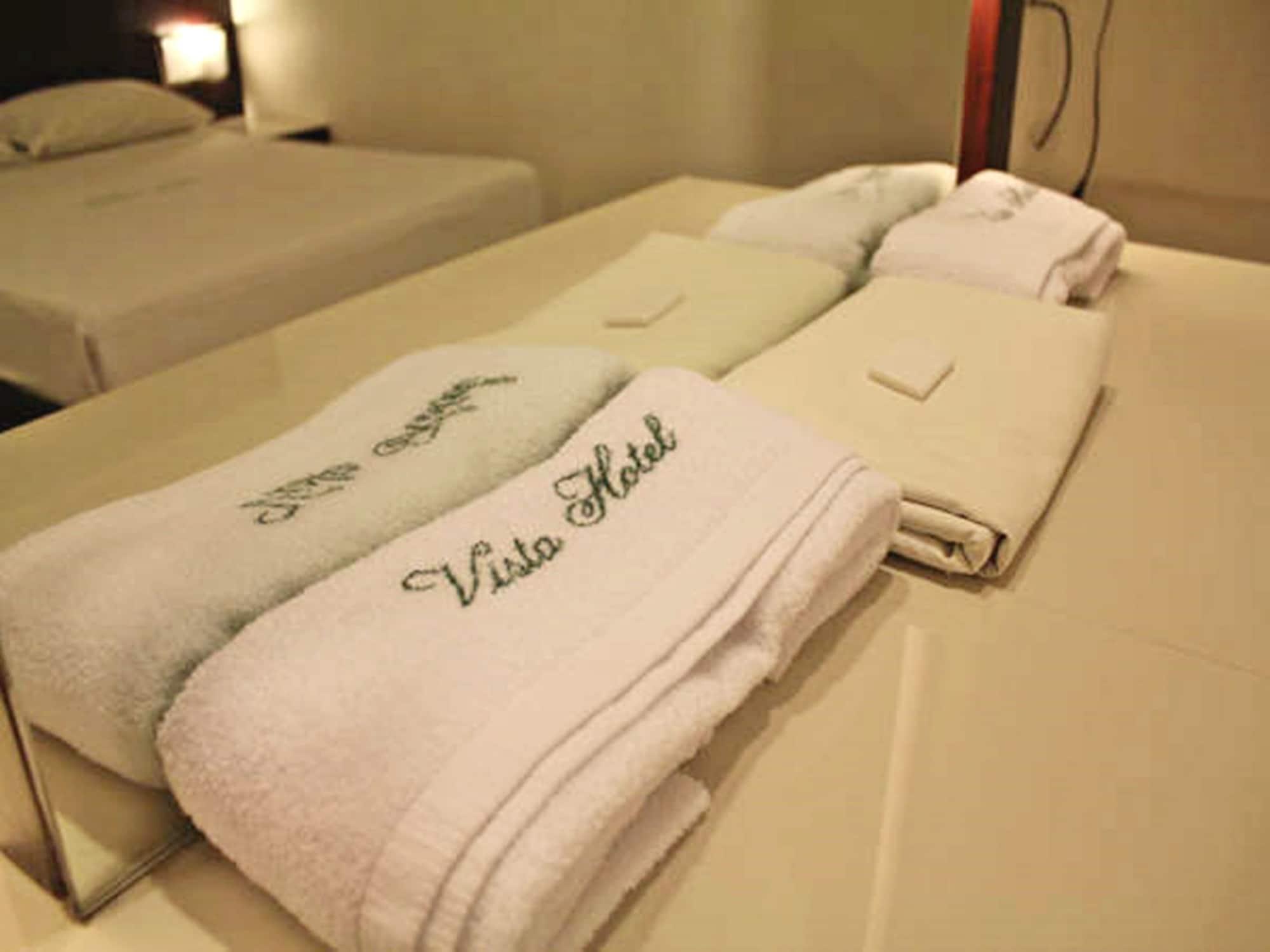 קואזון סיטי Vista Hotel Cubao מראה חיצוני תמונה