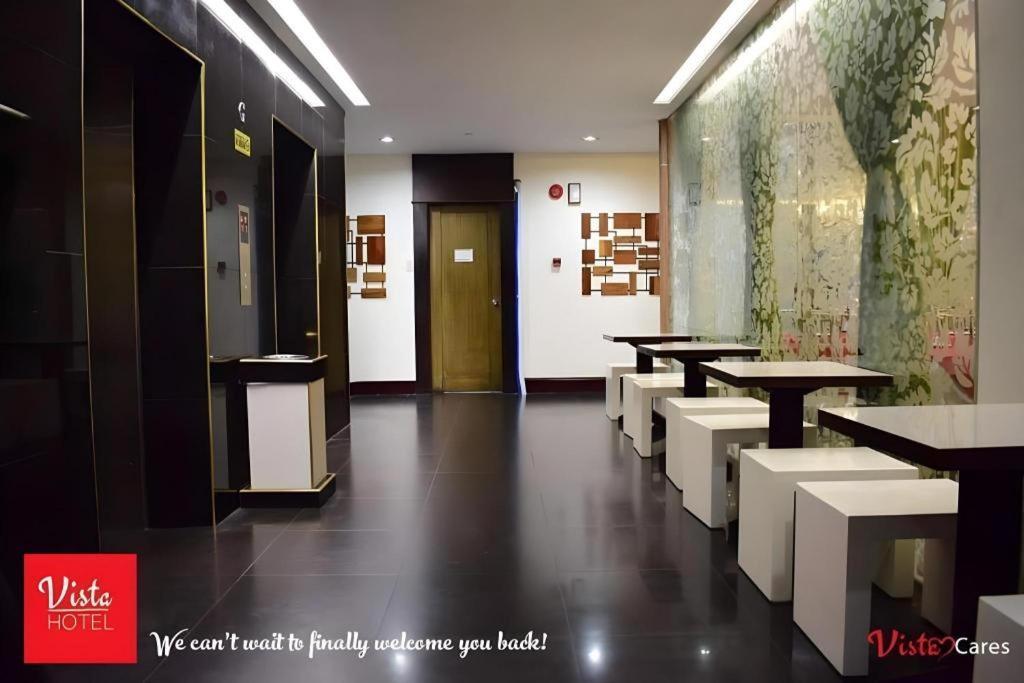 קואזון סיטי Vista Hotel Cubao מראה חיצוני תמונה